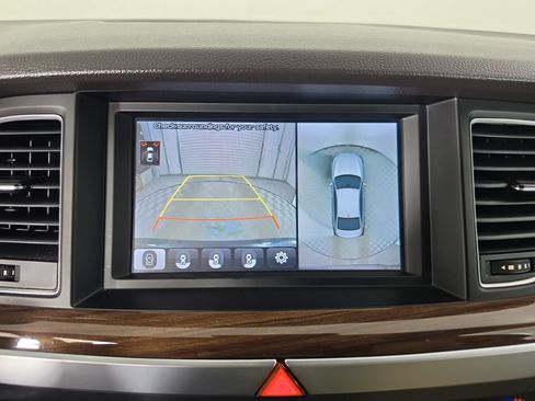 Used 2019 Genesis G80 3.8 image 25