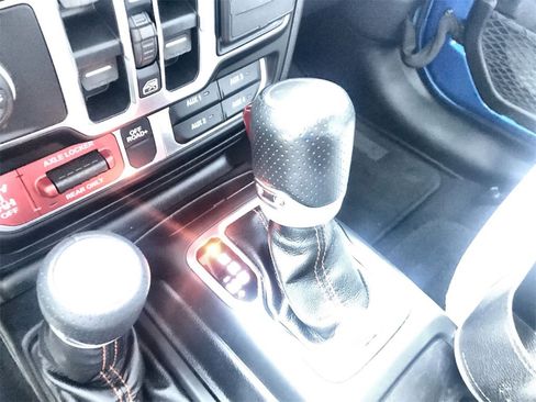 Used 2021 Jeep Gladiator Mojave image 19