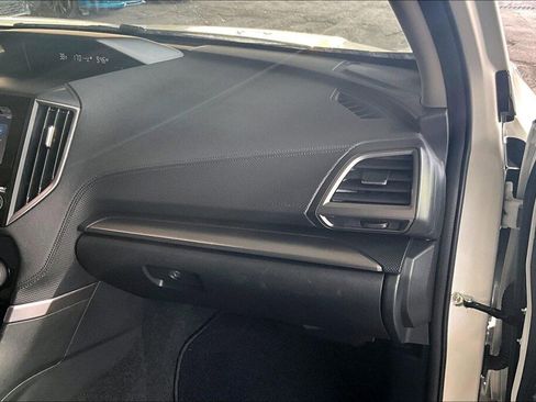 Used 2023 Subaru Forester Premium image 11