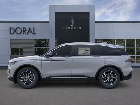 New 2026 Lincoln Nautilus Premier AWD/4WD image 3