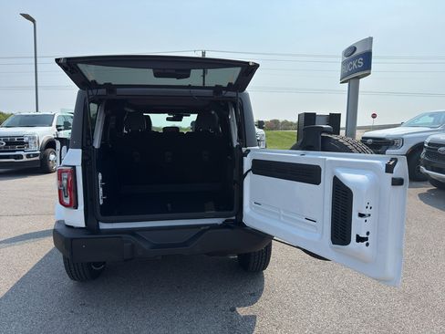 New 2026 Ford Bronco Outer Banks AWD/4WD image 22