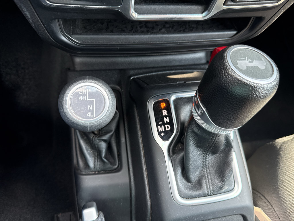 Used 2023 Jeep Wrangler Unlimited Sport AWD/4WD image 18