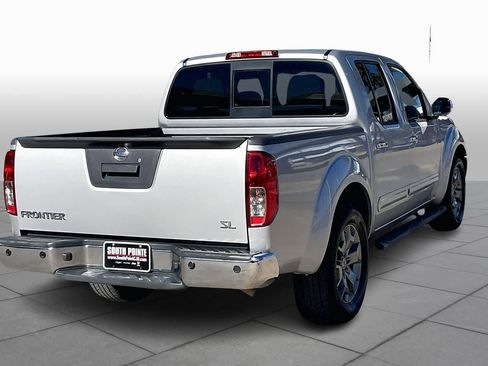 Used 2019 Nissan Frontier SL image 13