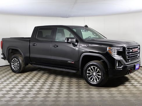 Used 2021 GMC Sierra 1500 AT4 image 2