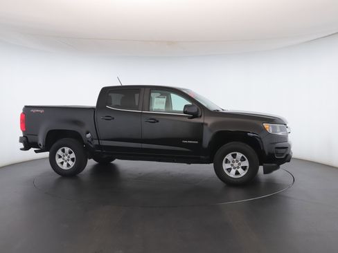 Used 2019 Chevrolet Colorado W/T w/ WT Convenience Package image 31