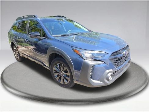Used 2023 Subaru Outback Onyx Edition AWD/4WD image 3