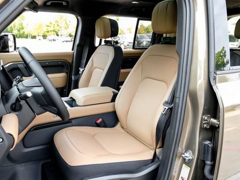 New 2026 Land Rover Defender 110 X AWD/4WD image 40