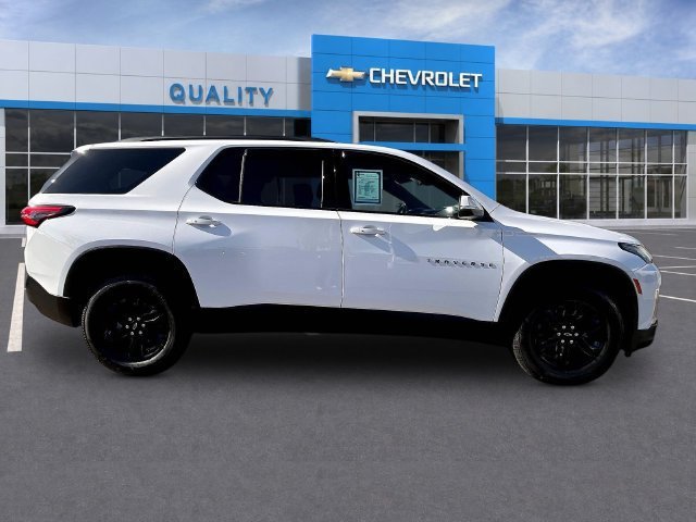 Certified 2023 Chevrolet Traverse LS w/ Midnight/Sport Edition FWD image 8