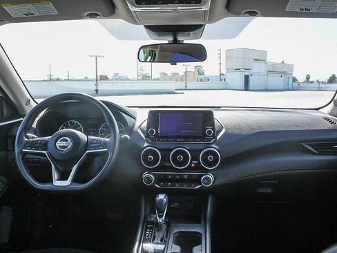 Used 2023 Nissan Sentra S image 11