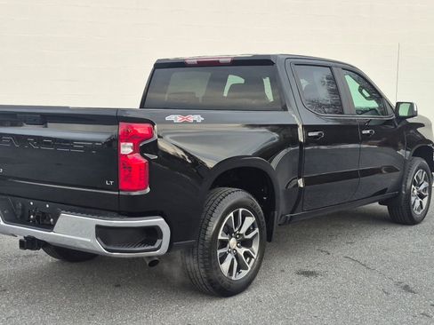 Used 2024 Chevrolet Silverado 1500 LT image 15