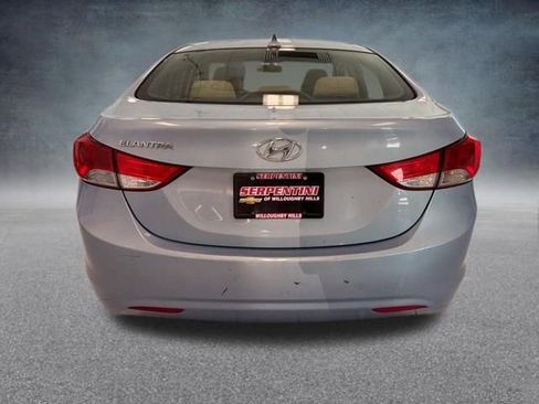 Used 2013 Hyundai Elantra GLS w/ Preferred Pkg image 9