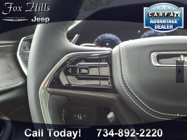 Certified 2023 Jeep Grand Cherokee Overland w/ Luxury Tech Group IV AWD/4WD image 19