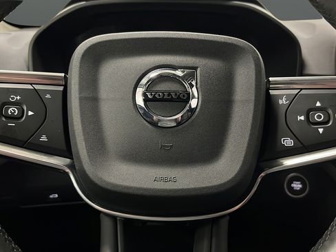Used 2024 Volvo XC40 B5 Core w/ Protection Package Premier AWD/4WD image 15