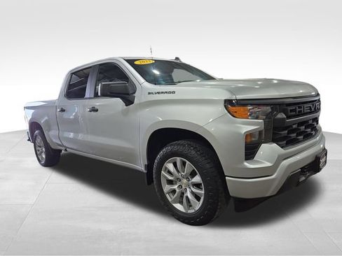 Used 2022 Chevrolet Silverado 1500 Custom AWD/4WD image 1