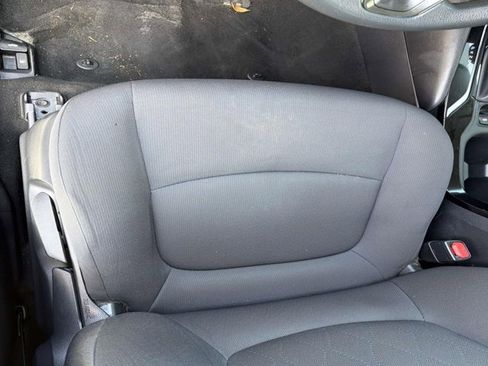 Used 2022 Toyota Corolla LE image 9