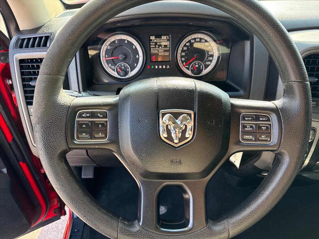 Used 2017 RAM 1500 Express AWD/4WD image 10