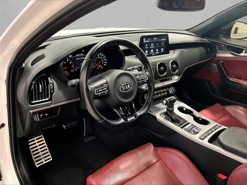 Used 2018 Kia Stinger GT1 RWD image 14