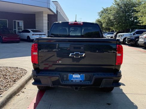 Used 2018 Chevrolet Colorado LT w/ Redline Special Edition AWD/4WD image 4