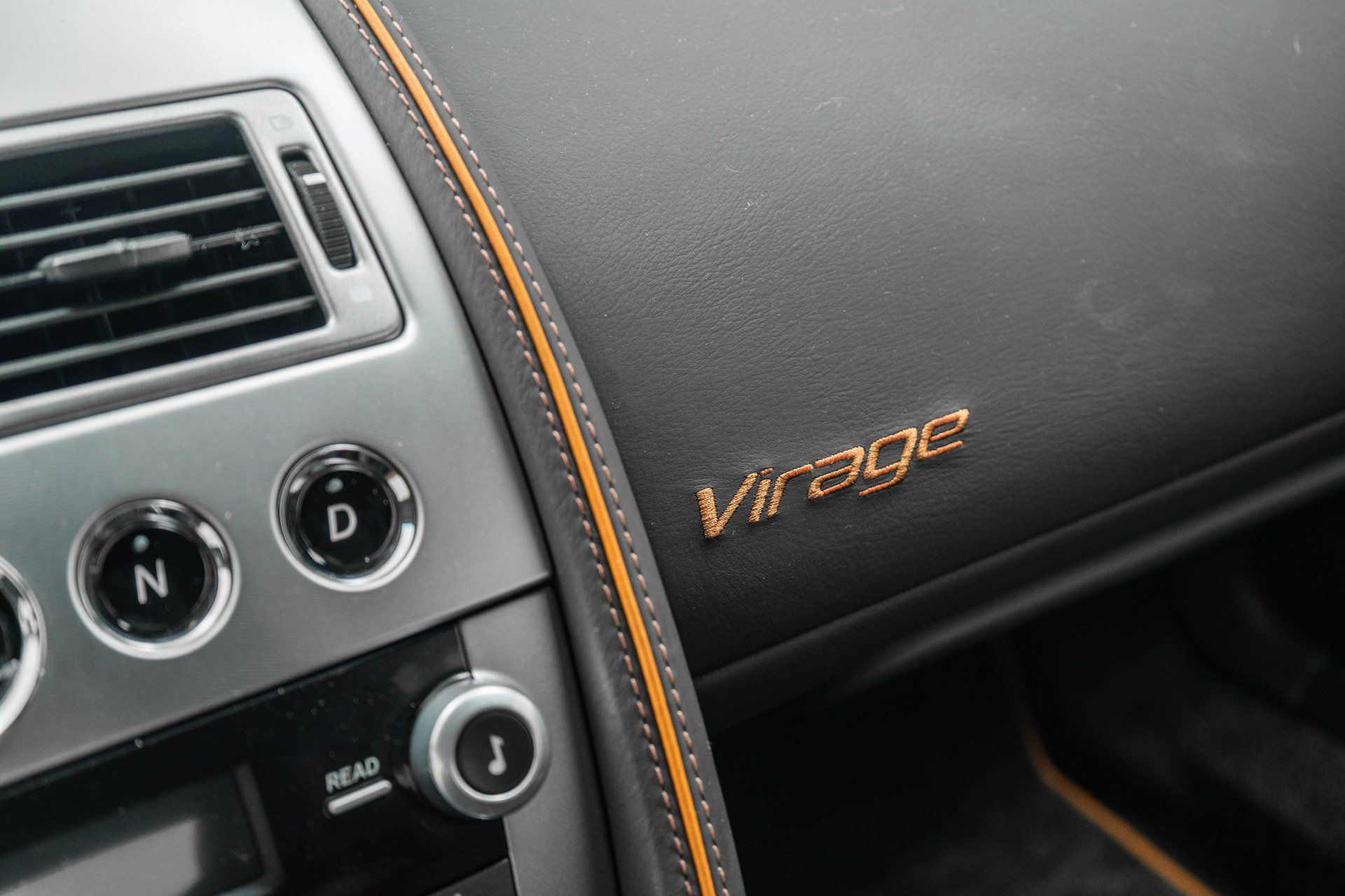 Used 2012 Aston Martin Virage Coupe RWD image 30