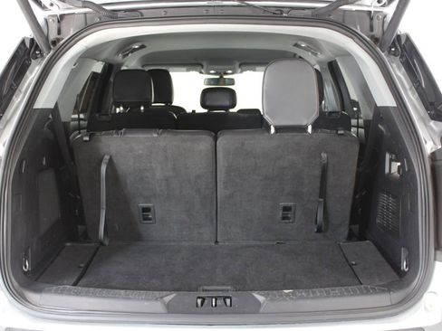 Used 2023 Ford Explorer Limited image 14