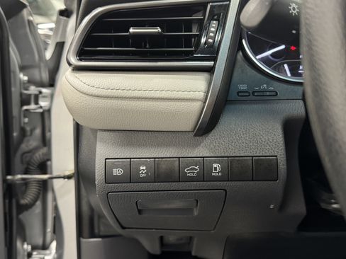 Used 2022 Toyota Camry LE image 17