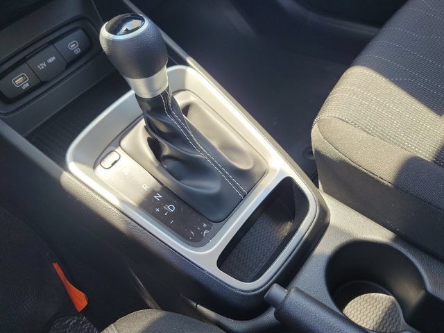 Certified 2026 Hyundai Venue SE FWD image 15