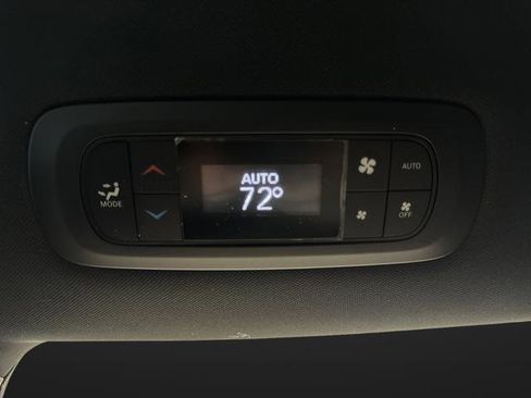 New 2026 Chrysler Pacifica Select w/ S Appearance Package image 32