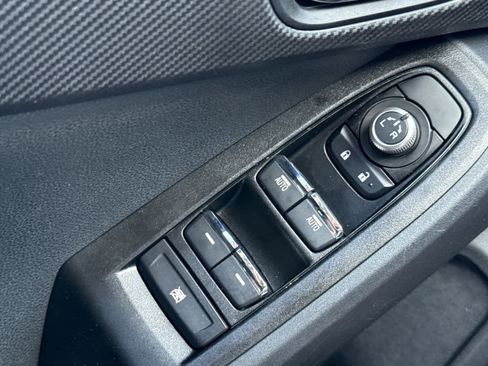 Used 2025 Subaru Crosstrek 2.5i Limited image 11