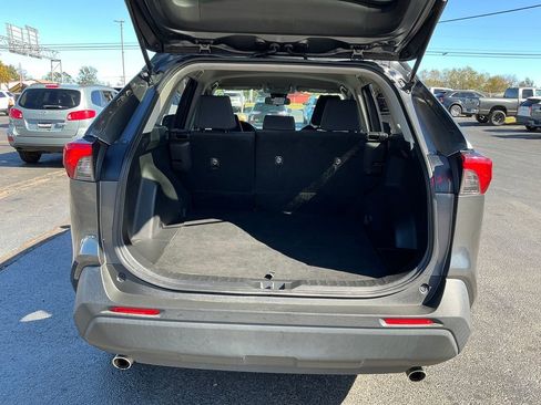 Used 2020 Toyota RAV4 LE image 28