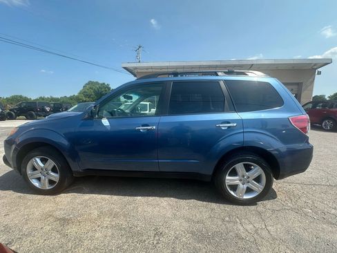 Used 2010 Subaru Forester 2.5X Premium image 2