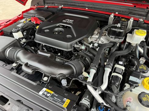 Used 2022 Jeep Wrangler Unlimited Rubicon 4xe w/ Cold Weather Group image 32