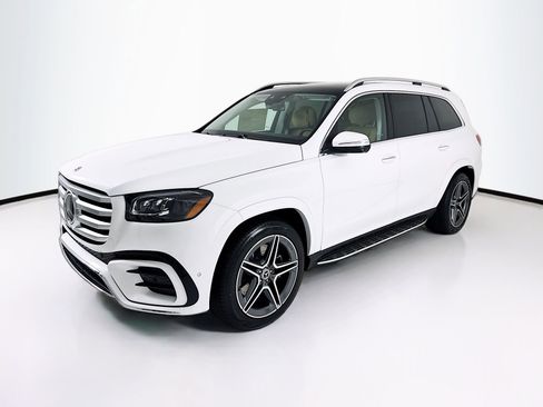 New 2026 Mercedes-Benz GLS 450 4MATIC image 3