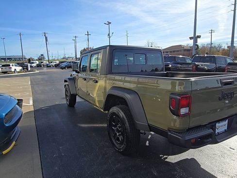New 2026 Jeep Gladiator Sport AWD/4WD image 6