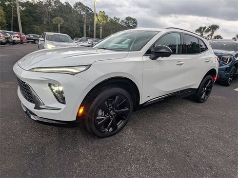 Used 2025 Buick Envision Sport Touring image 8