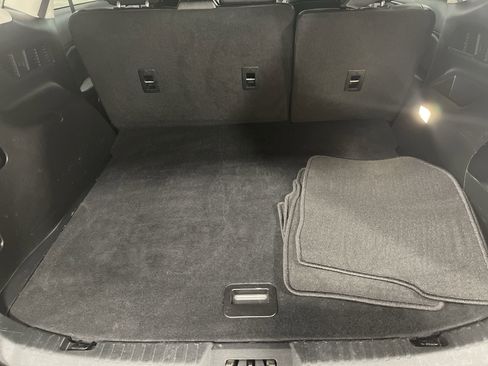 Used 2022 Ford Edge SEL w/ Convenience Package image 12