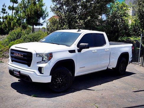 Used 2020 GMC Sierra 1500 Elevation w/ Elevation Convenience Package RWD image 3