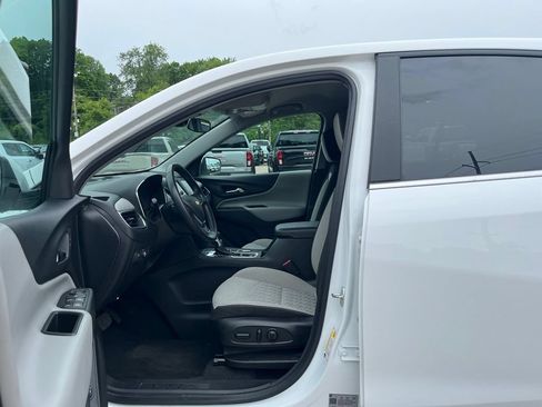 Used 2024 Chevrolet Equinox LT AWD/4WD image 21