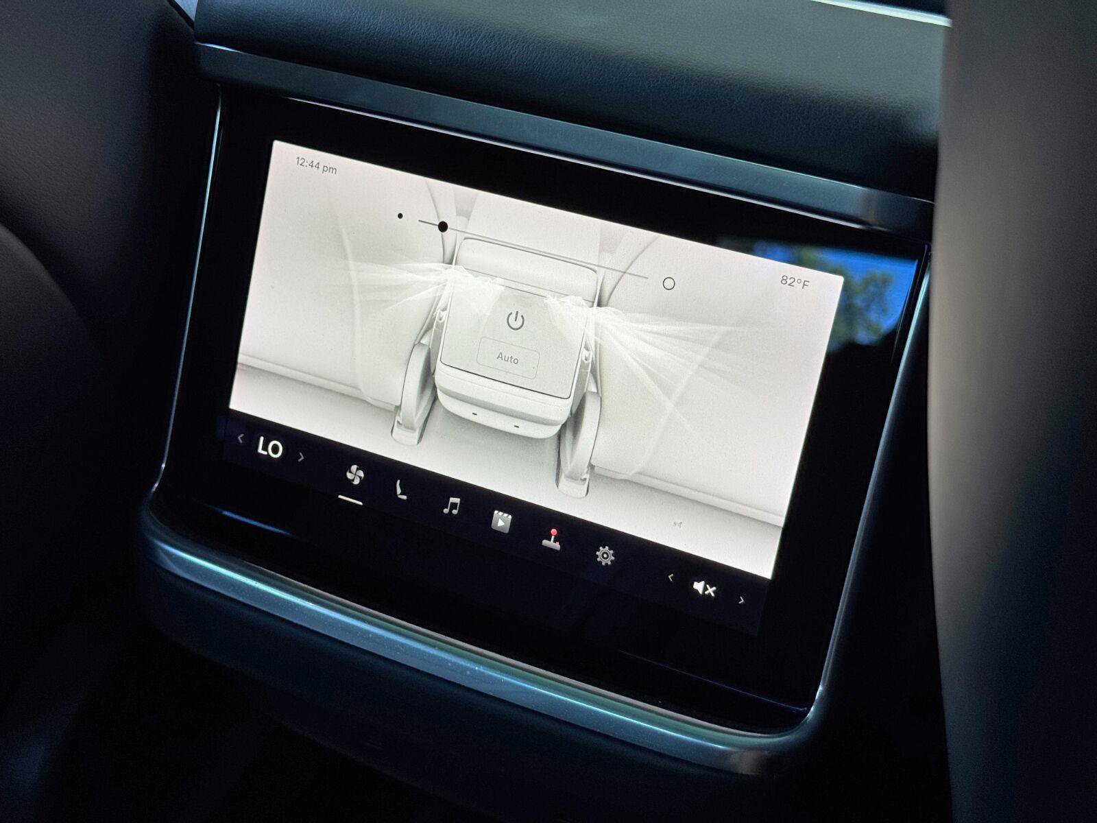 Used 2022 Tesla Model S AWD/4WD image 35