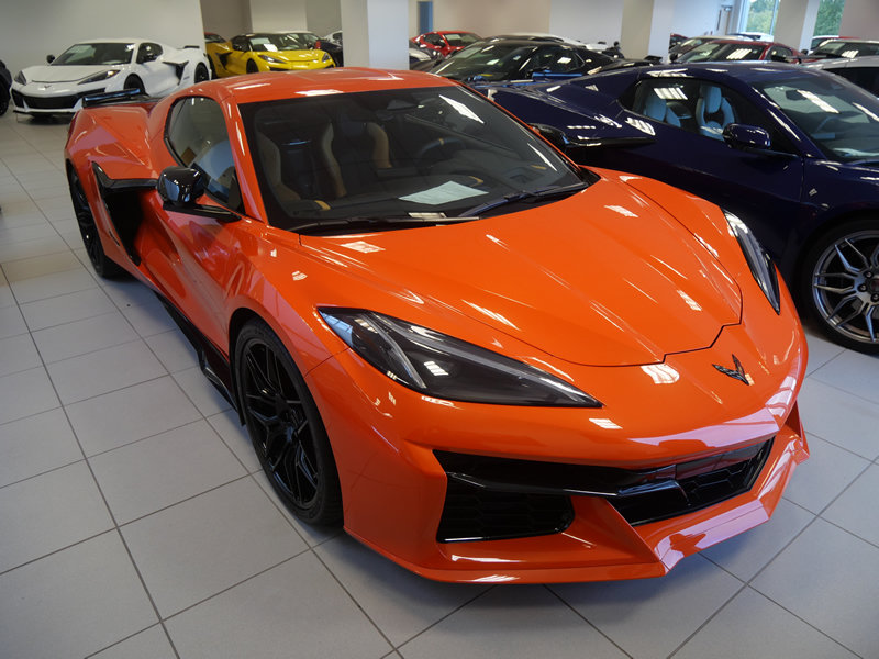 Used 2025 Chevrolet Corvette Z06 w/ Stealth Interior Trim Package RWD image 1