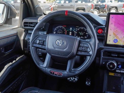Used 2025 Toyota Tacoma TRD Pro AWD/4WD image 16