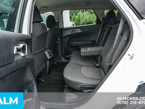 Used 2025 Kia Sportage LX FWD image 21
