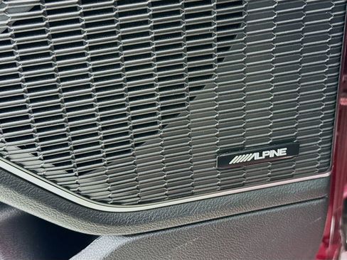 Used 2023 Jeep Grand Cherokee Overland w/ Luxury Tech Group IV image 21