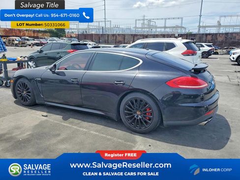 Used 2014 Porsche Panamera S image 3
