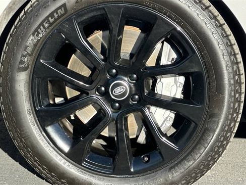 Certified 2024 Land Rover Range Rover Sport SE image 25