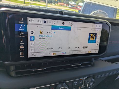 New 2025 Jeep Wrangler Rubicon image 13