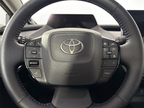 Used 2025 Toyota Prius Limited image 17