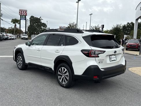 New 2025 Subaru Outback Premium image 6