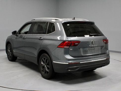 Used 2024 Volkswagen Tiguan SE FWD image 9
