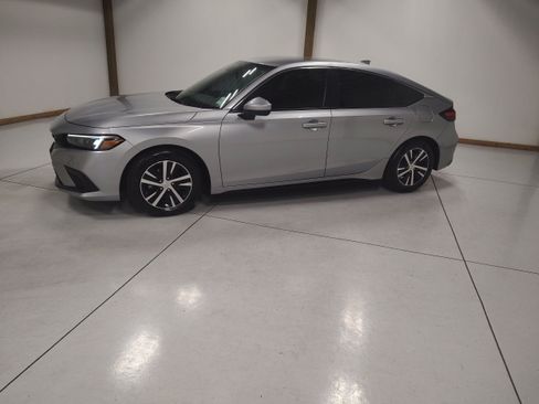 Used 2024 Honda Civic LX image 4