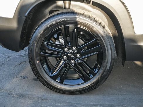 New 2026 Chevrolet TrailBlazer LT w/ Convenience Package AWD/4WD image 11